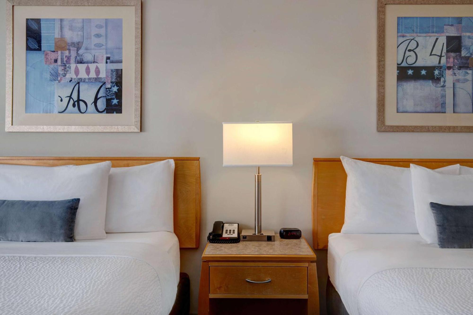 Days Inn By Wyndham Victoria Airport Sidney Luaran gambar