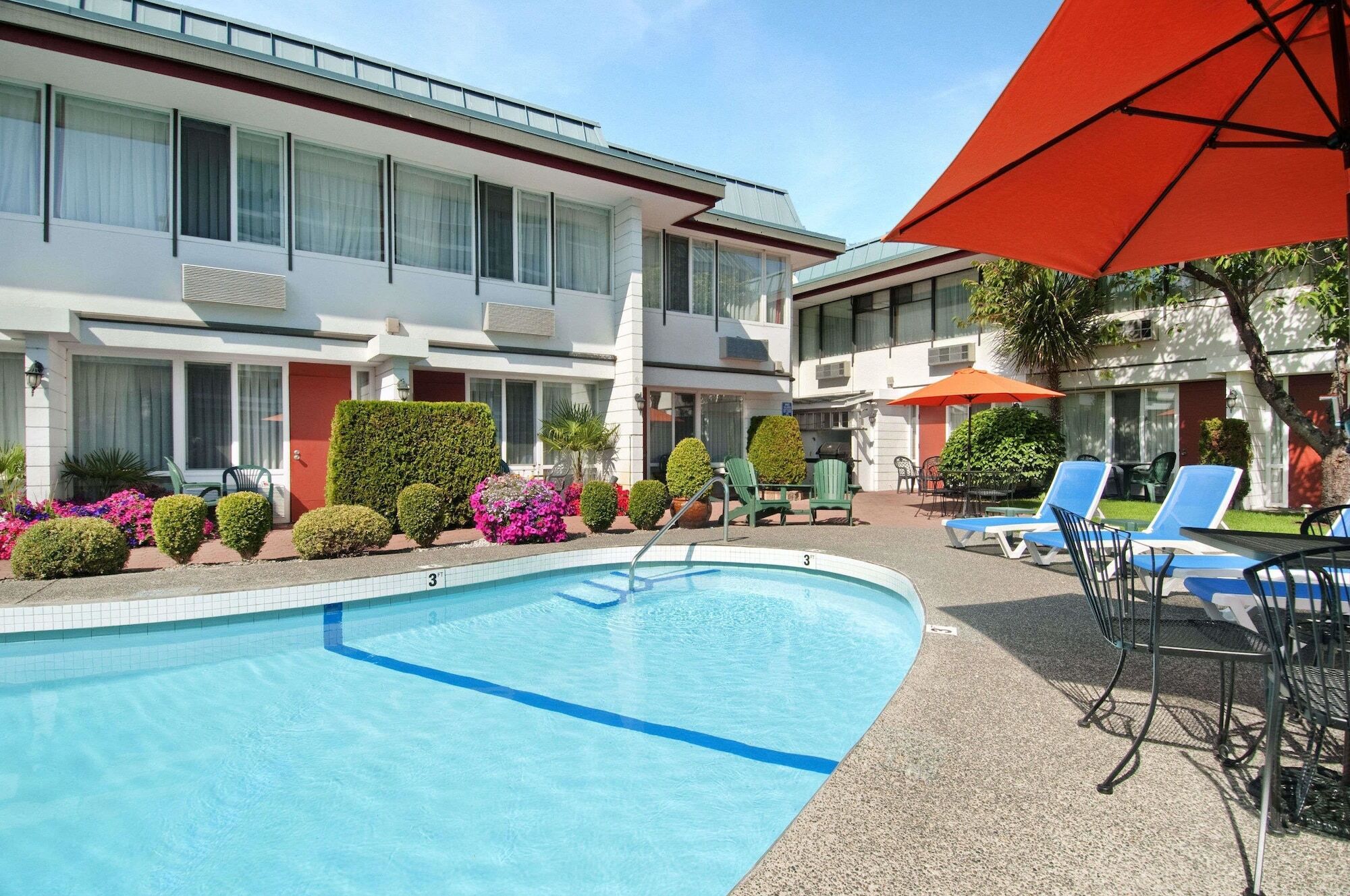 Days Inn By Wyndham Victoria Airport Sidney Luaran gambar