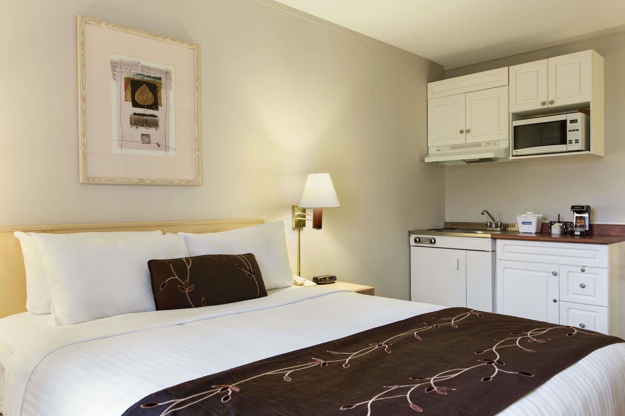 Days Inn By Wyndham Victoria Airport Sidney Luaran gambar